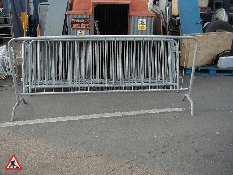 Barrier - Metal 2 8ft-2.8M