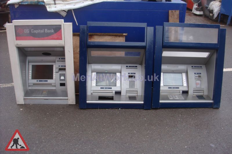 Cash Machine Comparison - Cash Machine Various (2)