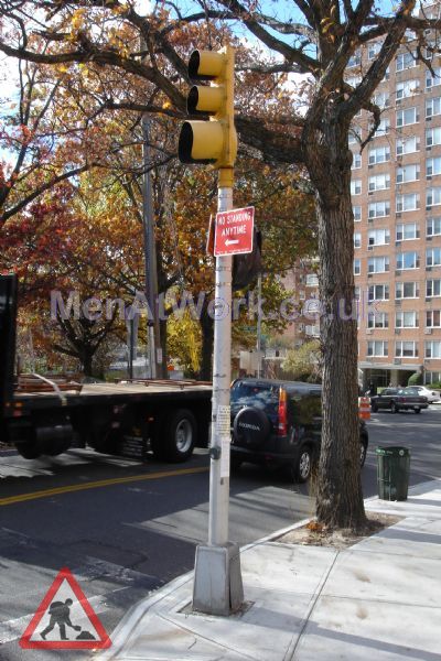 Pole Mounted Traffic Signal - For Pole Mounted Traffic Signal