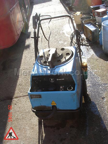 Steam Cleaner - Steaming Cleaner