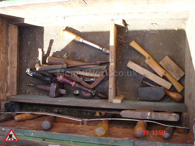 Carpenters Tools Assorted - assorted tools (2)