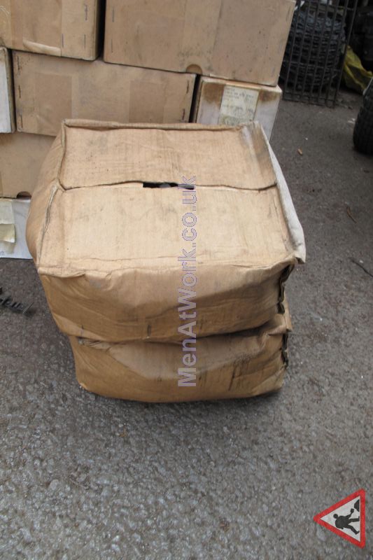 Cardboard Boxes Large - cardboard boxes (3)