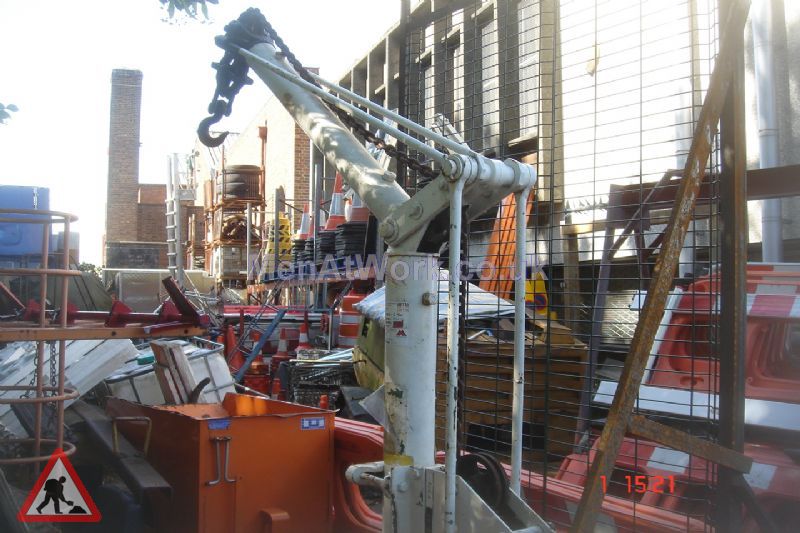 Mechanical lift - small crane (2)