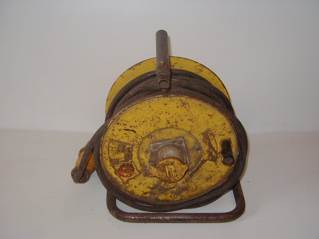 Old cable reel - Cable reel