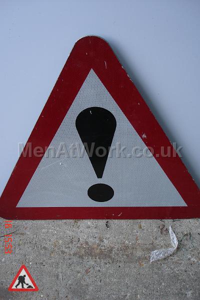 Road Signs – Triangle Warning Signs - Road Signs – Triangle Warning (18)