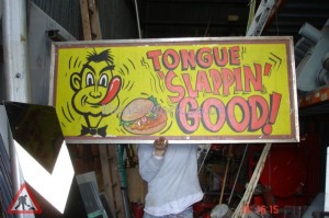 Cafe Sign - Tongue Slappin Good food sign