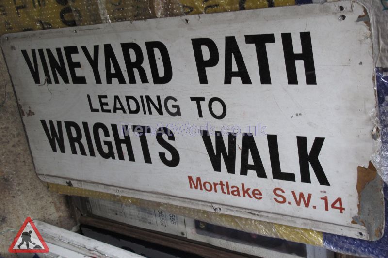 Street Names H-W - vineyard path leading to wrights walk
