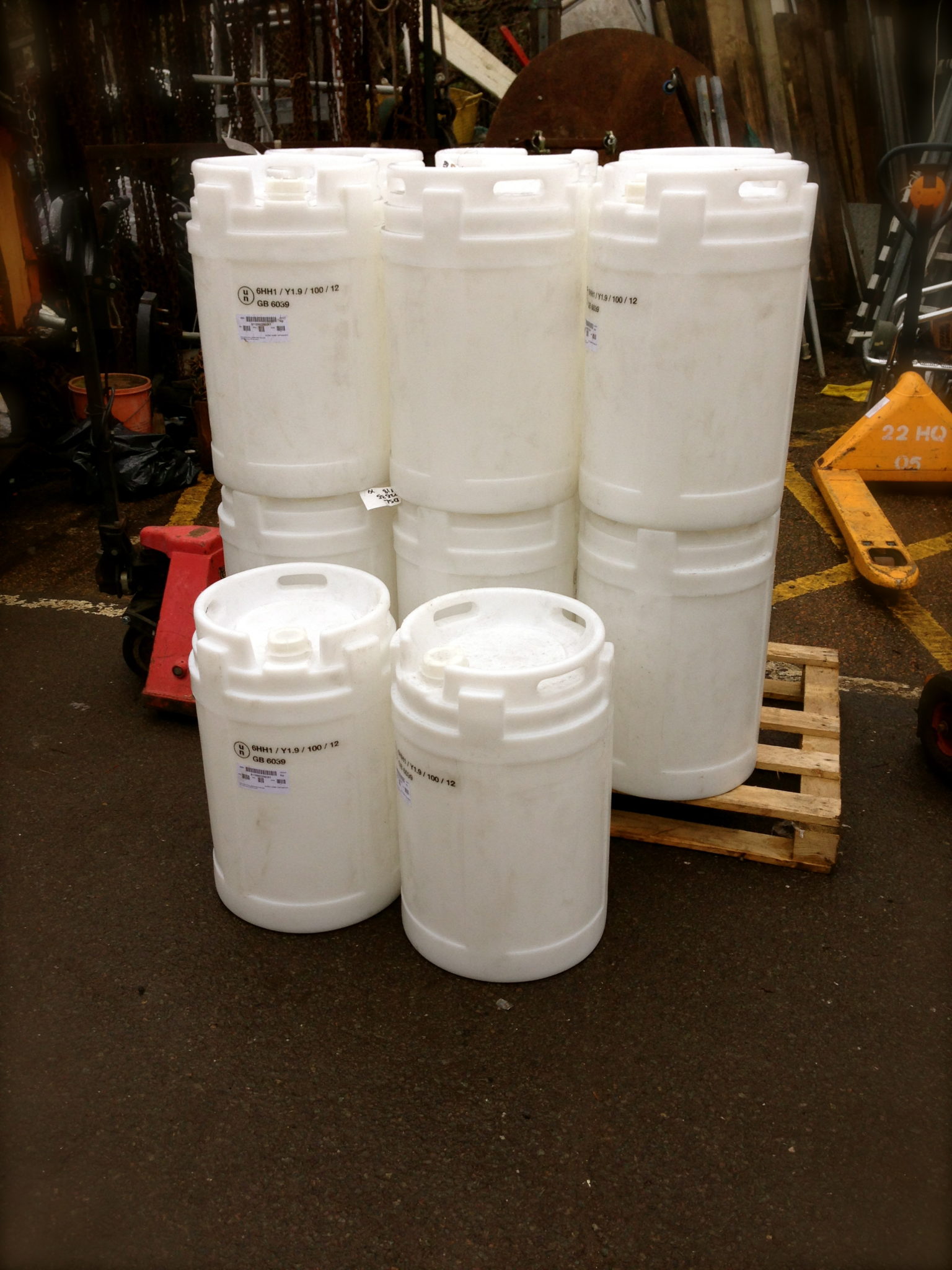 Industrial Liquid Containers 36 Available - Industrial Liquid Containers 36 Available